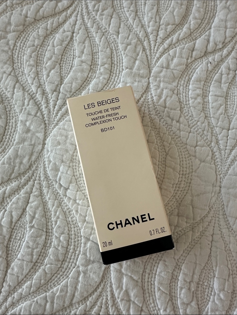 CHANEL Les Beiges Touche de Teint Water-Fresh Complexion Touch - BD101
